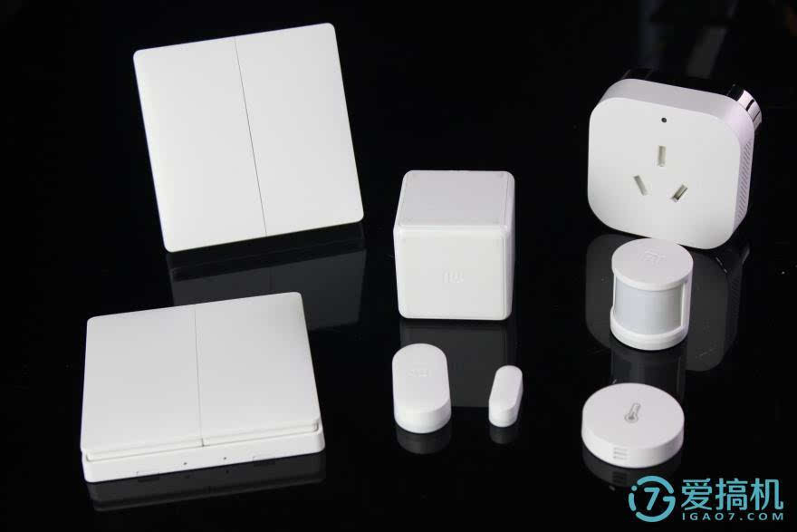 小小的家有大大的梦想 绿米Aqara空调灯控组合评测